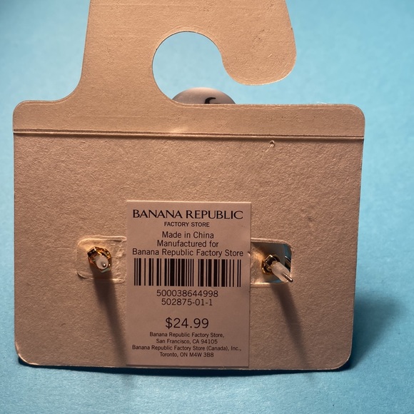 Banana Republic Faux Pearl Earrings - Picture 5 of 6